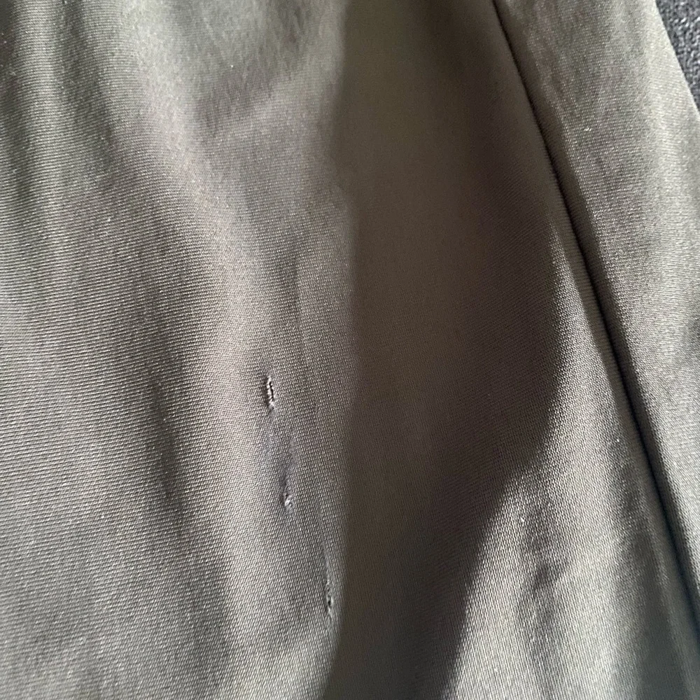 Lululemon Women's Casual Olive Green Pants in Size 8 - Picture 8 of 9